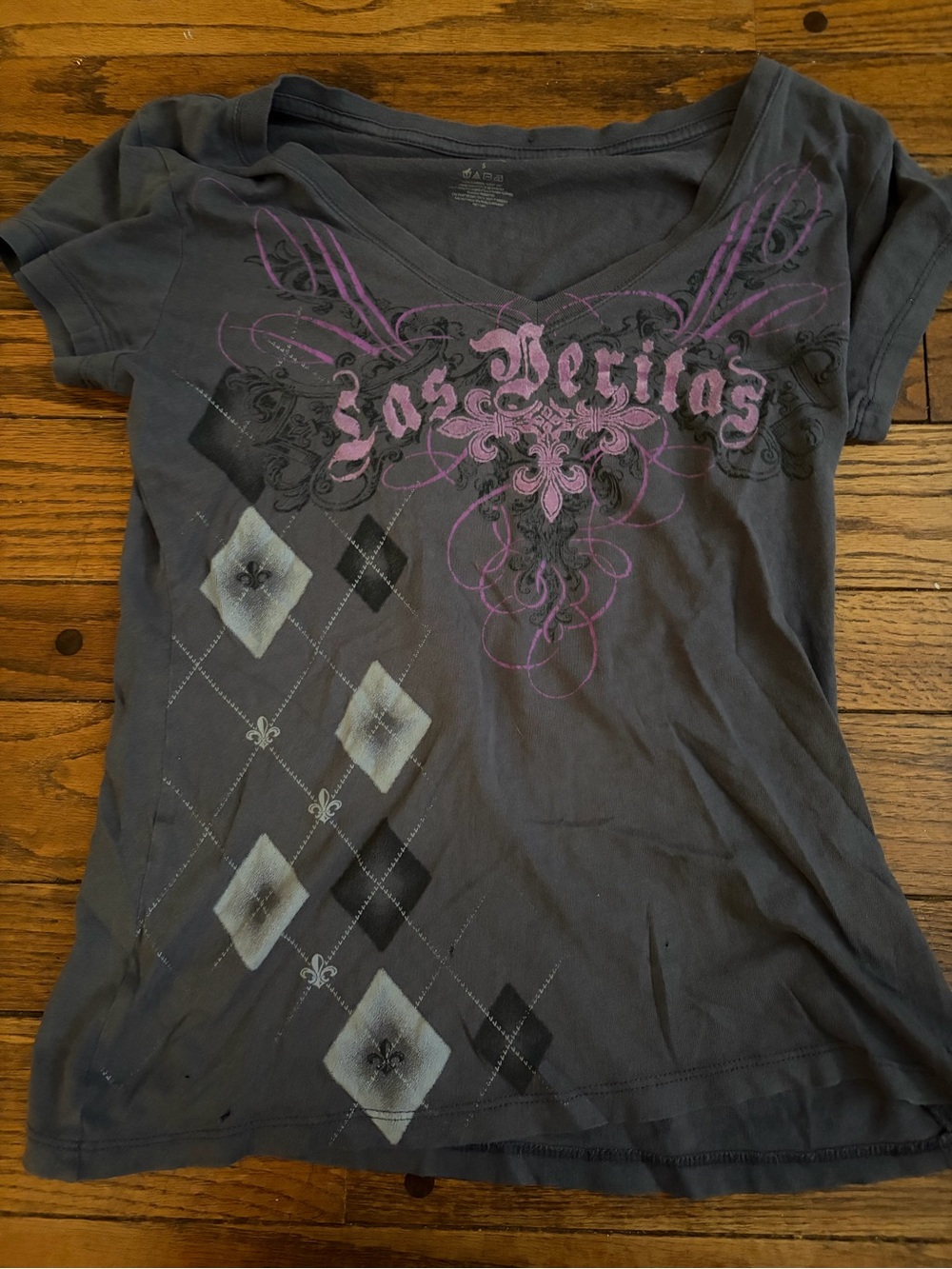 Gray V-Neck Graphic Tee with Pink Accents